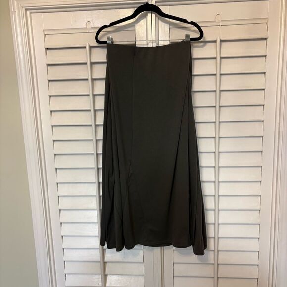 ellos Dresses & Skirts - Ellos Gray Midi Pull On Skirt‎ Size 5X (38/40)